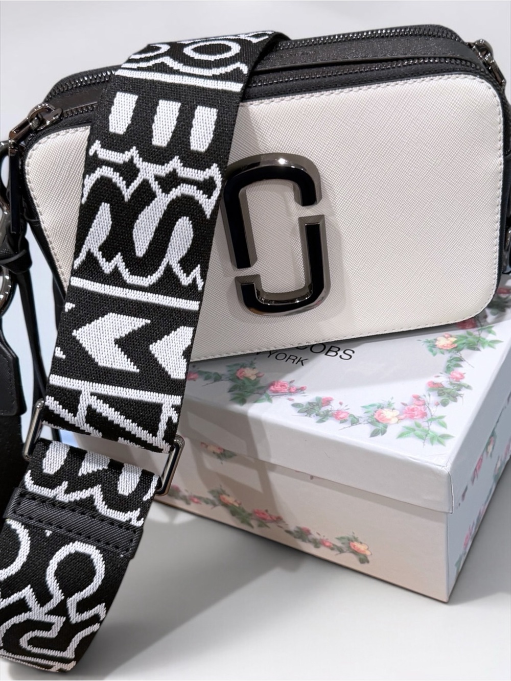 Marc Jacobs White/Black Snapshot Bag crossbody bag
